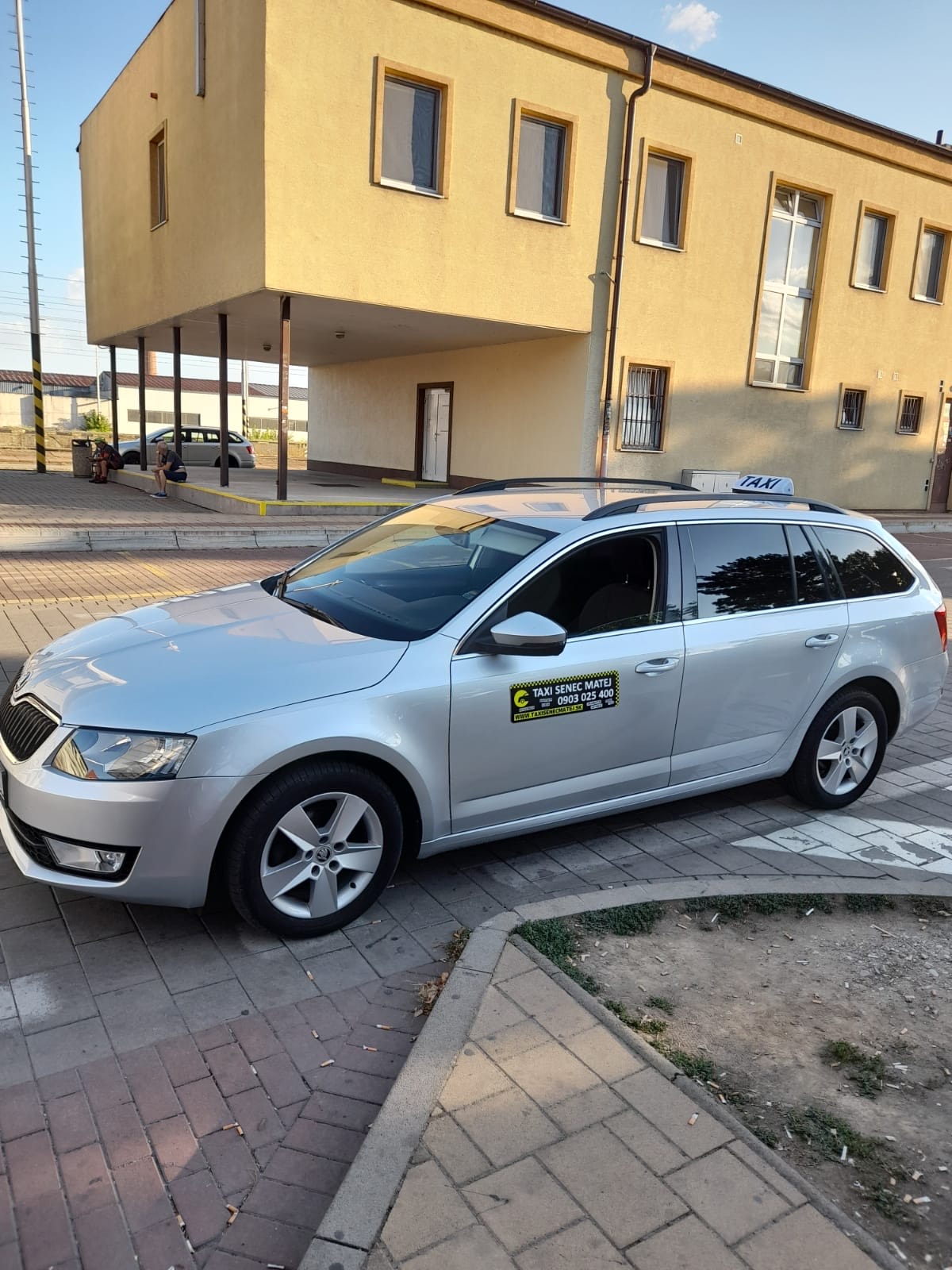 foto vozidla taxi senec